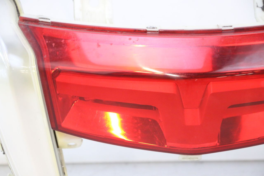 photo de Luz traseira PEUGEOT CITYSTAR 2T 50 (2018 - 2021) - Outro ângulo de visão