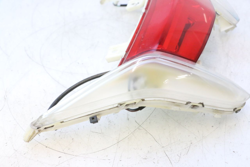 photo de Luz traseira PEUGEOT CITYSTAR 2T 50 (2018 - 2021) - Estado da superfície