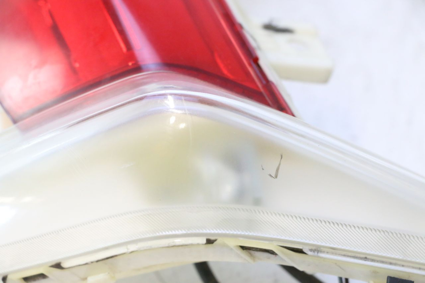 photo de Luz traseira PEUGEOT CITYSTAR 2T 50 (2018 - 2021) - Peça verificada