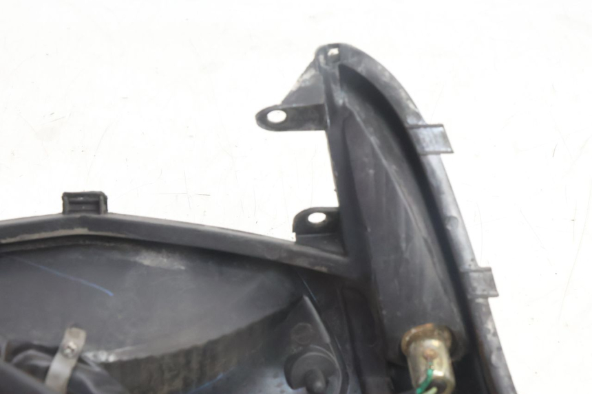 photo de Luz traseira PEUGEOT CITYSTAR 125 (2011 - 2017) - Ampliação técnica
