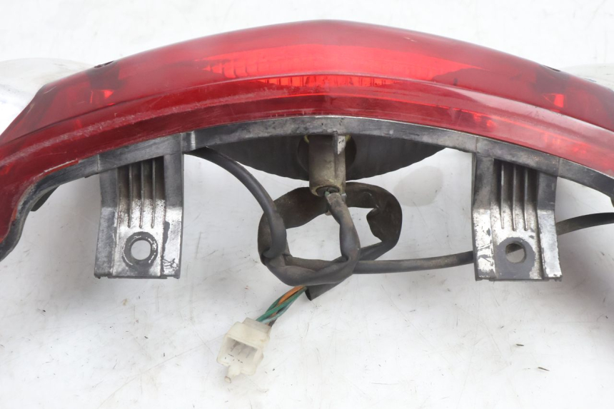 photo de Luz traseira PEUGEOT CITYSTAR 125 (2011 - 2017) - Pontos de fixação