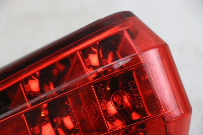 photo de Luz traseira KSR CODE 125 (2018 - 2020) - Detalhe da peça