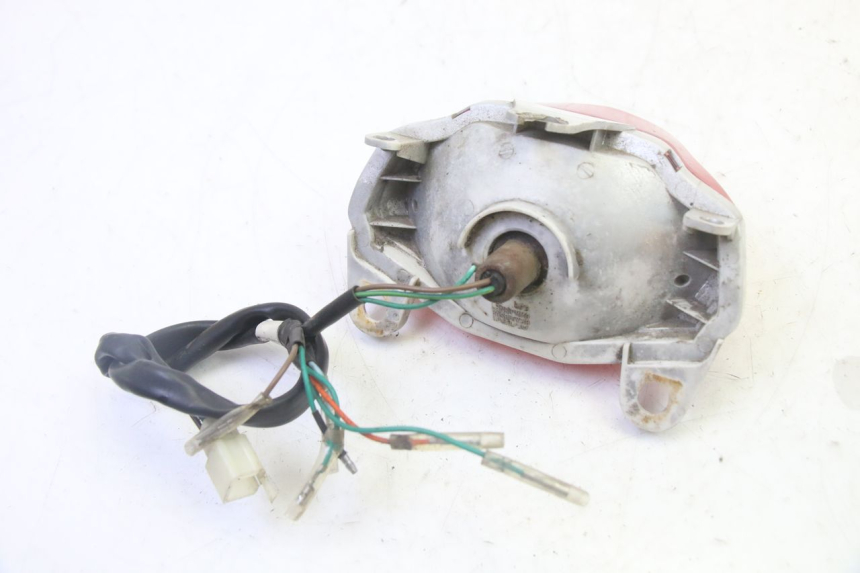 photo de Luz traseira SYM CROX 4T 50 (2016 - 2023) - Pontos de fixação