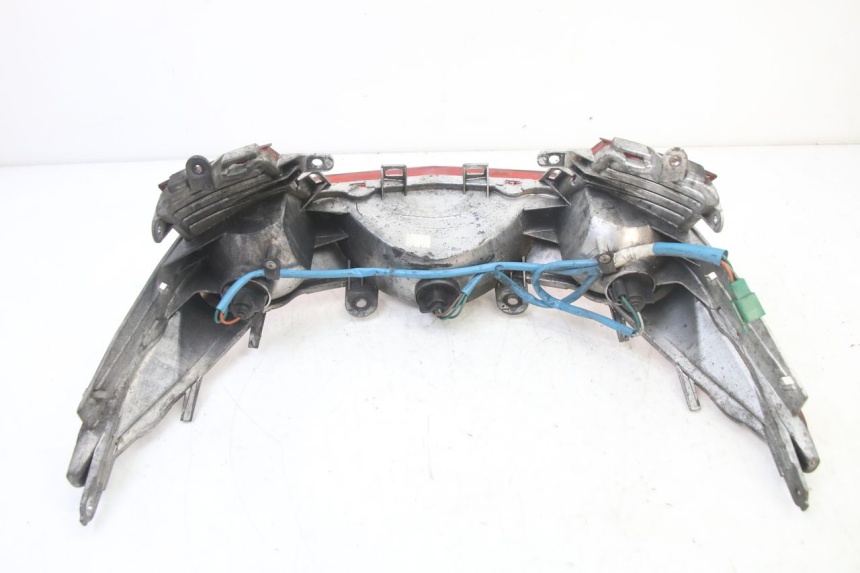 photo de Luz traseira KYMCO DINK STREET 125 (2009 - 2014) - Pontos de fixação