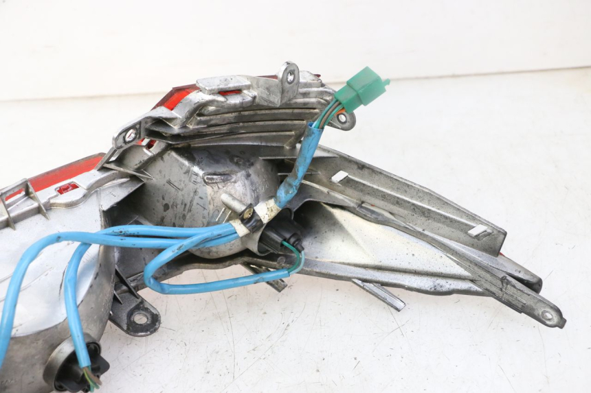 photo de Luz traseira KYMCO DINK STREET 125 (2009 - 2014) - Vista geral