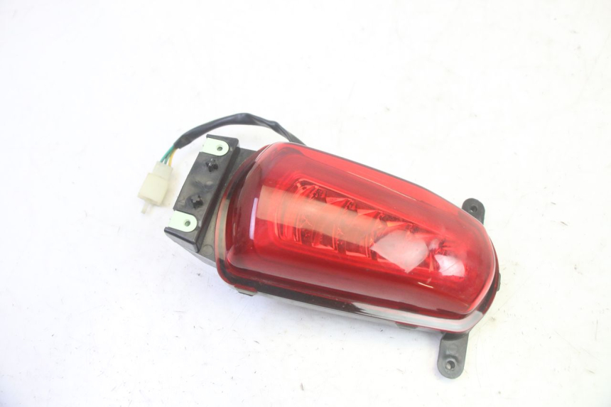 photo de Luz traseira PEUGEOT DJANGO 4T 50 (2014 - 2019) - Detalhe da peça