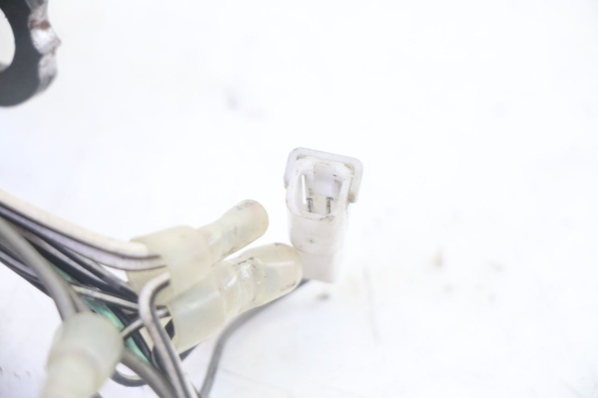 photo de Luz traseira SUZUKI DL V STROM 1000 (2002 - 2007) - Pontos de fixação