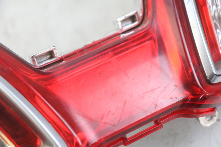 photo de Luz traseira KYMCO DOWNTOWN ABS 125 (2015 - 2017) - Outro ângulo de visão