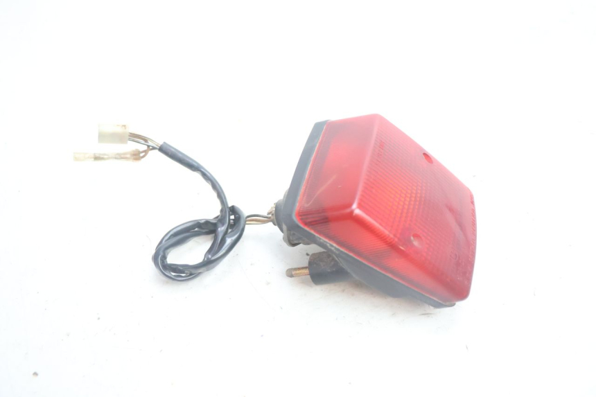 photo de LUZ TRASEIRA SUZUKI DR S 600 (1985 - 1989) - Zoom do estado de desgaste