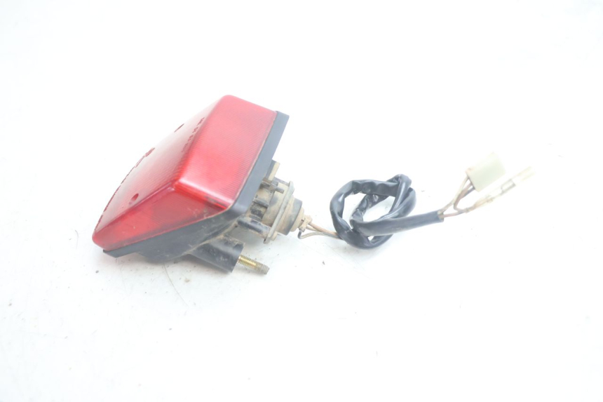photo de LUZ TRASEIRA SUZUKI DR S 600 (1985 - 1989) - Outro ângulo de visão