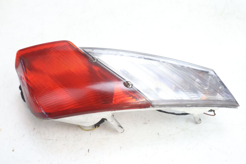 photo de LUZ TRASEIRA DIREITA APRILIA ATLANTIC S 125 (2010 - 2013) - Vista principal