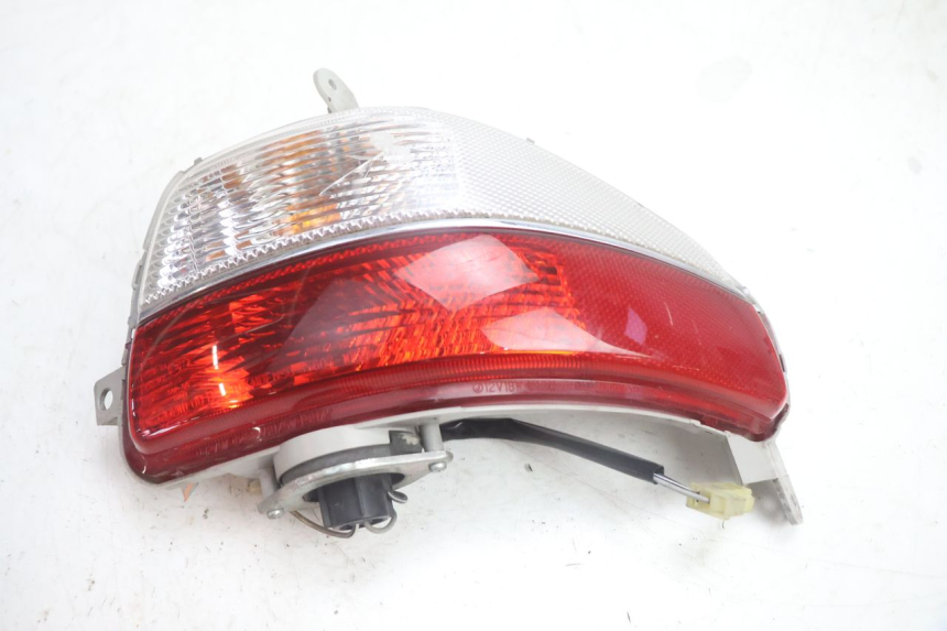 photo de LUZ TRASEIRA DIREITA SUZUKI BURGMAN EXECUTIVE ABS 650 (2006 - 2012) - Detalhe da peça