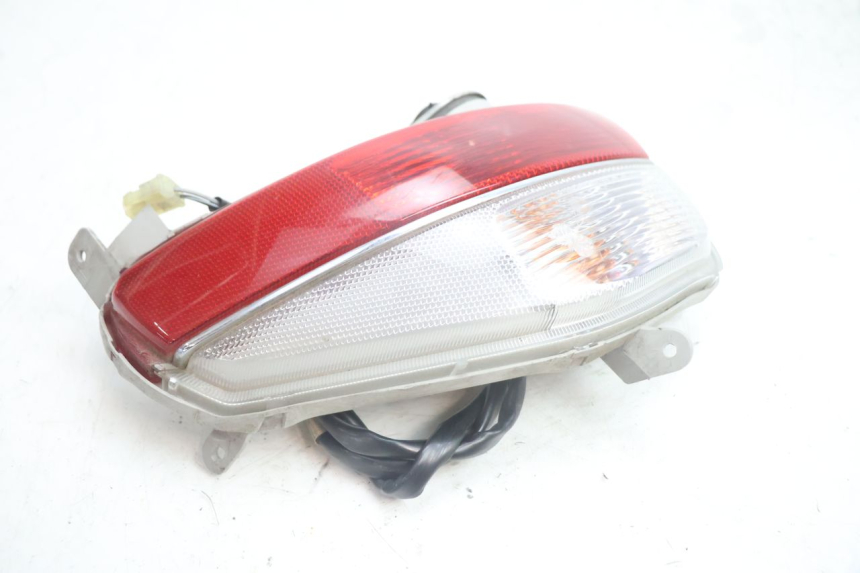 photo de LUZ TRASEIRA DIREITA SUZUKI BURGMAN EXECUTIVE ABS 650 (2006 - 2012) - Ampliação técnica