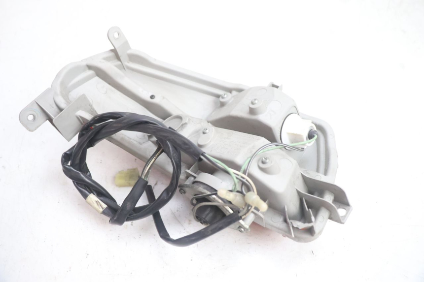 photo de LUZ TRASEIRA DIREITA SUZUKI BURGMAN EXECUTIVE ABS 650 (2006 - 2012) - Vista geral