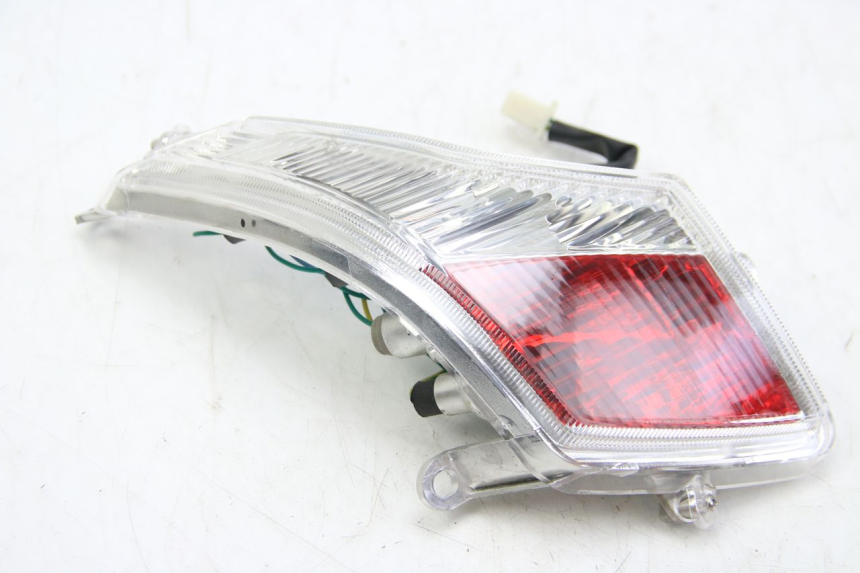 photo de FAROL TRASEIRO DIREITO PEUGEOT E-VIVACITY 1 (2012 - 2018) - Detalhe da peça