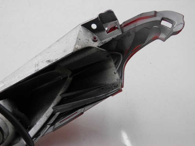 photo de FAROL TRASEIRO DIREITO HONDA FES S-WING SWING 125 (2007 - 2015) - Detalhe da peça