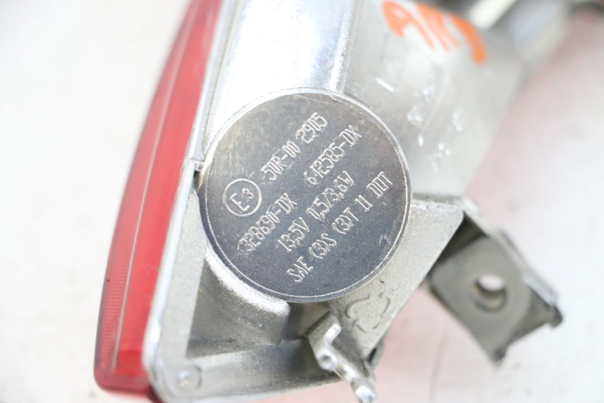 photo de Luz traseira direita PIAGGIO MP3 HPE 300 (2019 - 2026) - Ampliação técnica