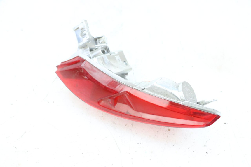 photo de Luz traseira direita PIAGGIO MP3 HPE 300 (2019 - 2026) - Vista geral