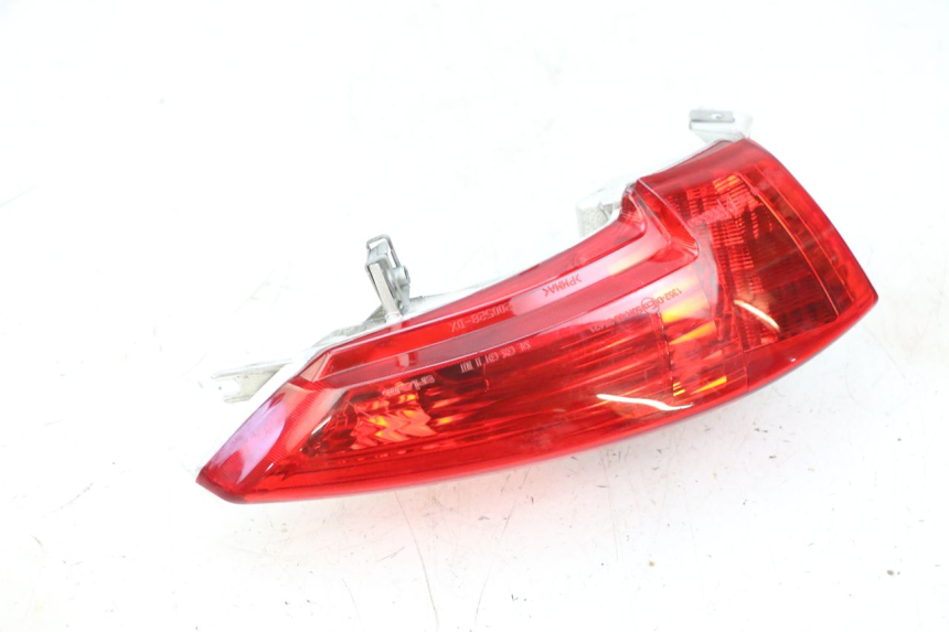 photo de Luz traseira direita PIAGGIO MP3 HPE 300 (2019 - 2026) - Marcações e referências