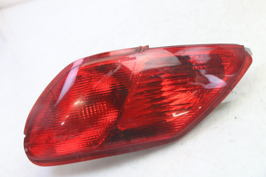 photo de FAROL TRASEIRO DIREITO PIAGGIO MP3 LT 300 (2010 - 2016) - Vista principal