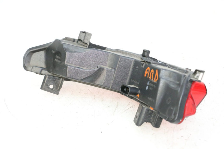photo de FAROL TRASEIRO DIREITO PIAGGIO MP3 500 (2014 - 2017) - Vista geral