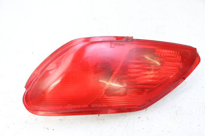 photo de FAROL TRASEIRO DIREITO PIAGGIO MP3 500 (2011 - 2015) - Vista principal