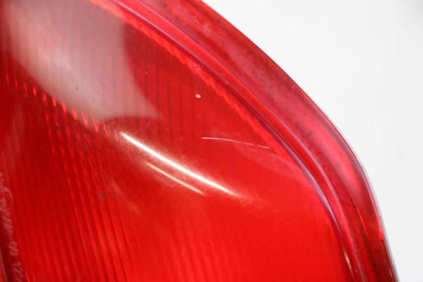 photo de FAROL TRASEIRO DIREITO PIAGGIO MP3 500 (2011 - 2015) - Detalhe da peça