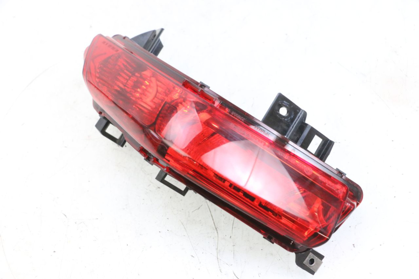 photo de FAROL TRASEIRO DIREITO PIAGGIO MP3 500 (2016 - 2018) - Outro ângulo de visão