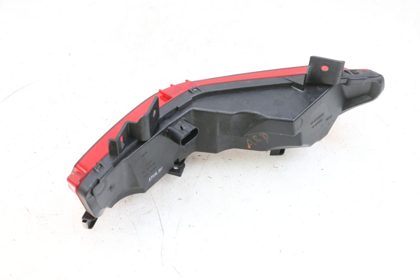 photo de FAROL TRASEIRO DIREITO PIAGGIO MP3 500 (2016 - 2018) - Vista geral