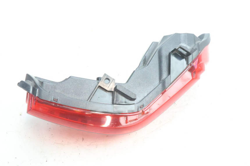 photo de FAROL TRASEIRO DIREITO PIAGGIO MP3 500 (2016 - 2018) - Vista geral