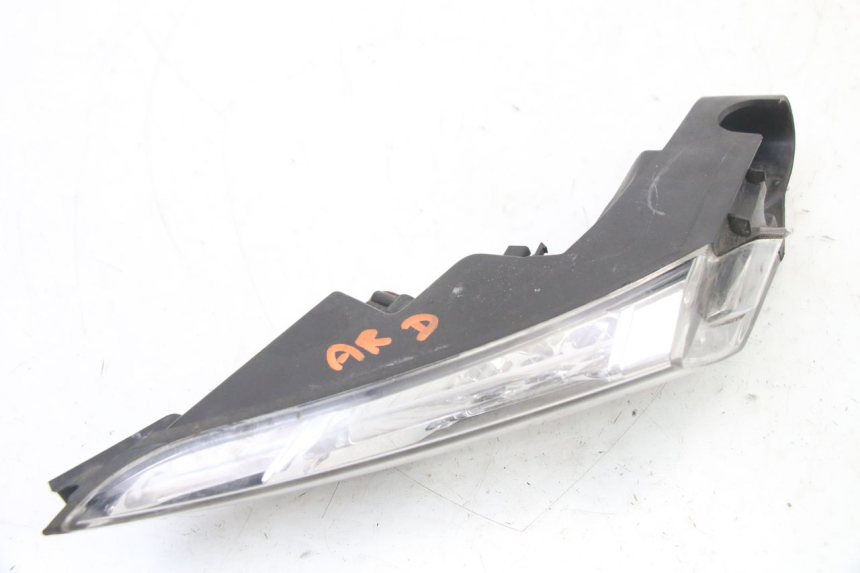 photo de FAROL TRASEIRO DIREITO PEUGEOT SATELIS 125 (2013 - 2018) - Vista geral