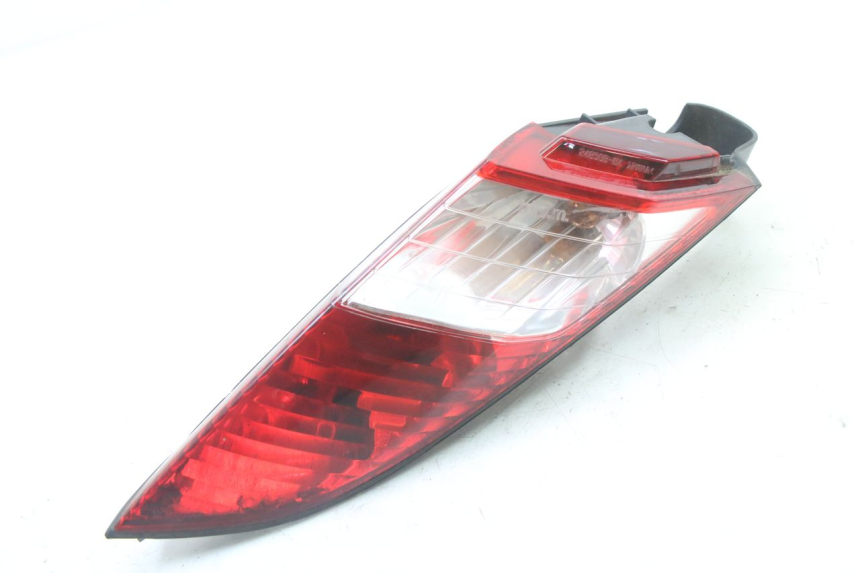 photo de FAROL TRASEIRO DIREITO PEUGEOT SATELIS COMPRESSOR K15 125 (2006 - 2009) - Detalhe da peça