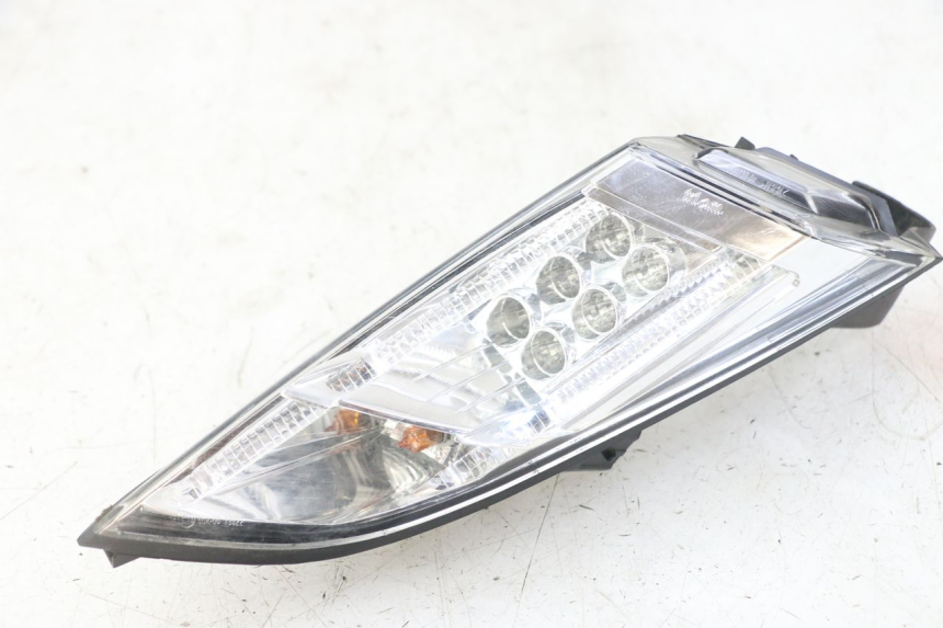 photo de FAROL TRASEIRO DIREITO PEUGEOT SATELIS 125 (2013 - 2018) - Vista principal