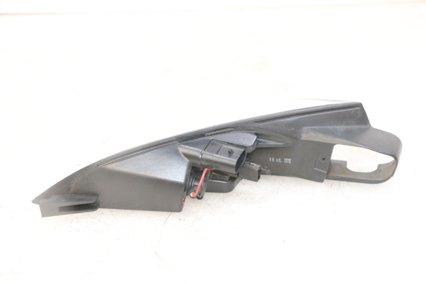 photo de FAROL TRASEIRO DIREITO PEUGEOT SATELIS 125 (2013 - 2018) - Detalhe da peça