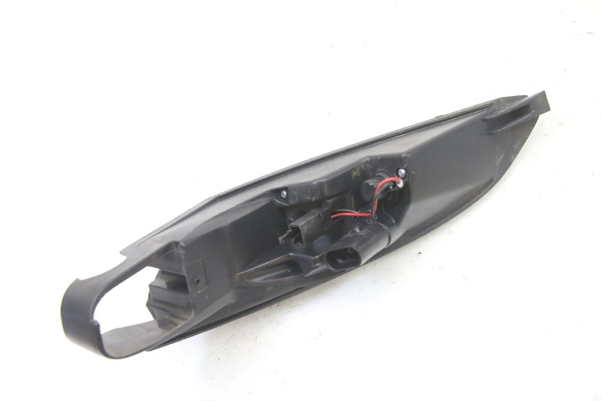photo de FAROL TRASEIRO DIREITO PEUGEOT SATELIS 125 (2013 - 2018) - Vista geral