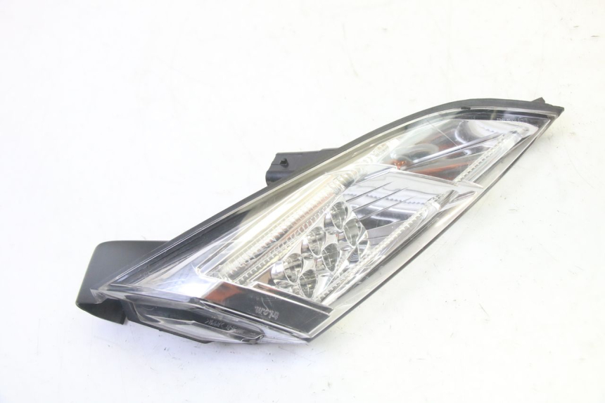 photo de FAROL TRASEIRO DIREITO PEUGEOT SATELIS 125 (2010 - 2012) - Ampliação técnica