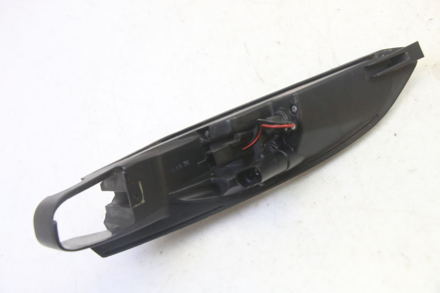 photo de FAROL TRASEIRO DIREITO PEUGEOT SATELIS 125 (2013 - 2018) - Vista geral