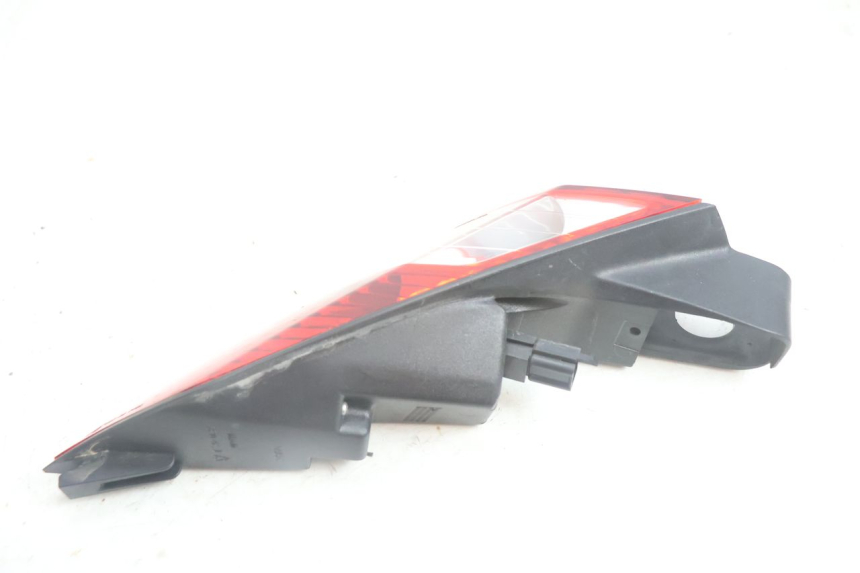 photo de FAROL TRASEIRO DIREITO PEUGEOT SATELIS 125 (2006 - 2009) - Ampliação técnica