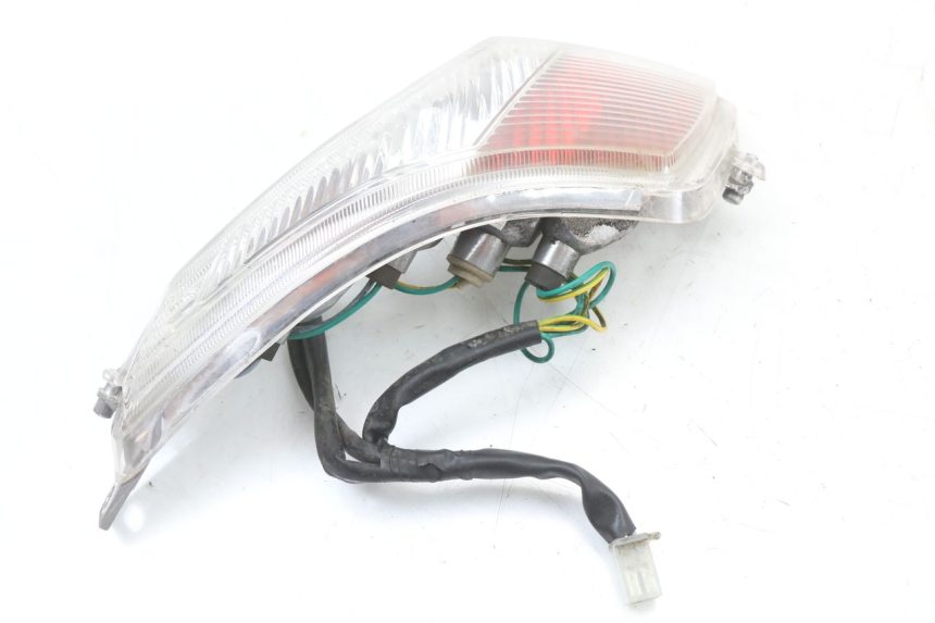 photo de FAROL TRASEIRO DIREITO PEUGEOT VIVACITY NEW 4T 50 (2008 - 2017) - Outro ângulo de visão