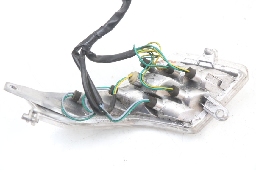 photo de FAROL TRASEIRO DIREITO PEUGEOT VIVACITY NEW 4T 50 (2008 - 2017) - Ampliação técnica