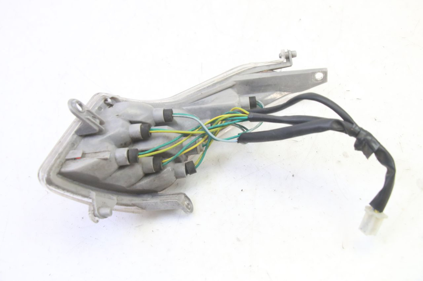 photo de FAROL TRASEIRO DIREITO PEUGEOT VIVACITY NEW 4T 50 (2008 - 2017) - Pontos de fixação