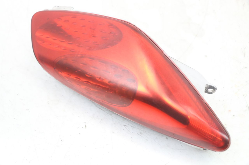 photo de FAROL TRASEIRO DIREITO YAMAHA XMAX X-MAX 125 (2006 - 2009) - Outro ângulo de visão