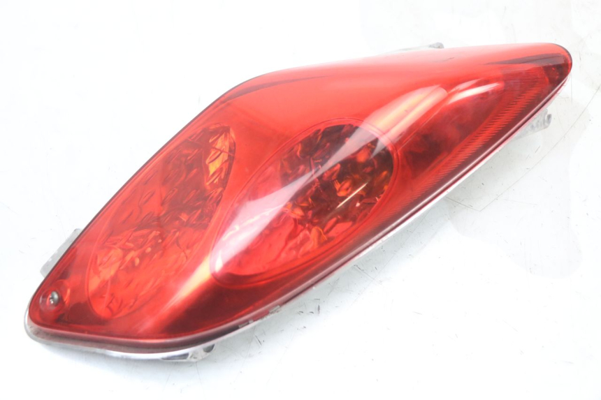 photo de FAROL TRASEIRO DIREITO YAMAHA XMAX X-MAX 125 (2006 - 2009) - Vista principal