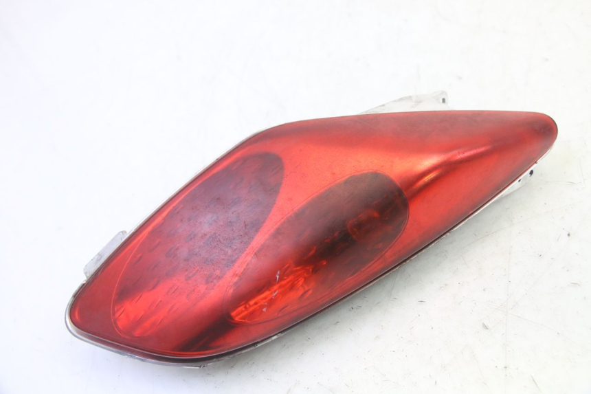 photo de FAROL TRASEIRO DIREITO YAMAHA X-MAX XMAX 250 (2006 - 2009) - Vista principal