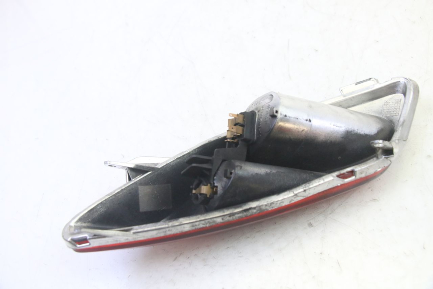 photo de FAROL TRASEIRO DIREITO YAMAHA X-MAX XMAX 250 (2006 - 2009) - Pontos de fixação