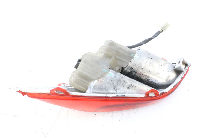 photo de FAROL TRASEIRO DIREITO YAMAHA X-MAX XMAX 125 (2010 - 2013) - Ampliação técnica