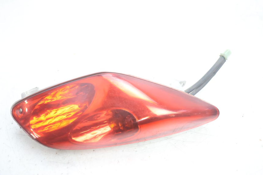 photo de FAROL TRASEIRO DIREITO YAMAHA XMAX X-MAX 125 (2006 - 2009) - Vista principal