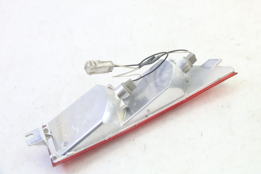 photo de FAROL TRASEIRO DIREITO PIAGGIO XEVO - X EVO 125 (2007 - 2017) - Ampliação técnica