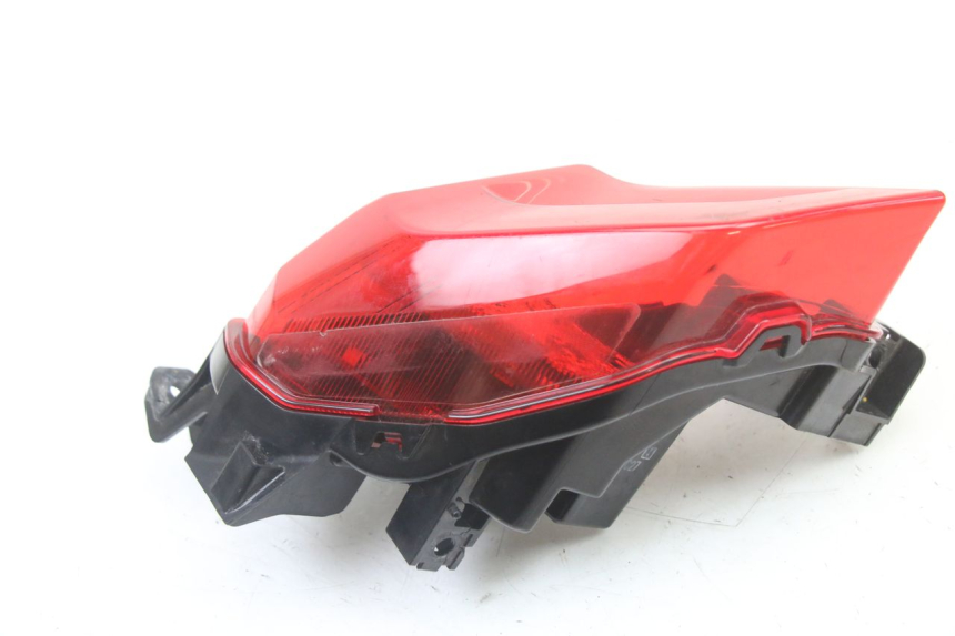 photo de FAROL TRASEIRO DIREITO YAMAHA YP T-MAX TMAX 530 (2017 - 2020) - Outro ângulo de visão