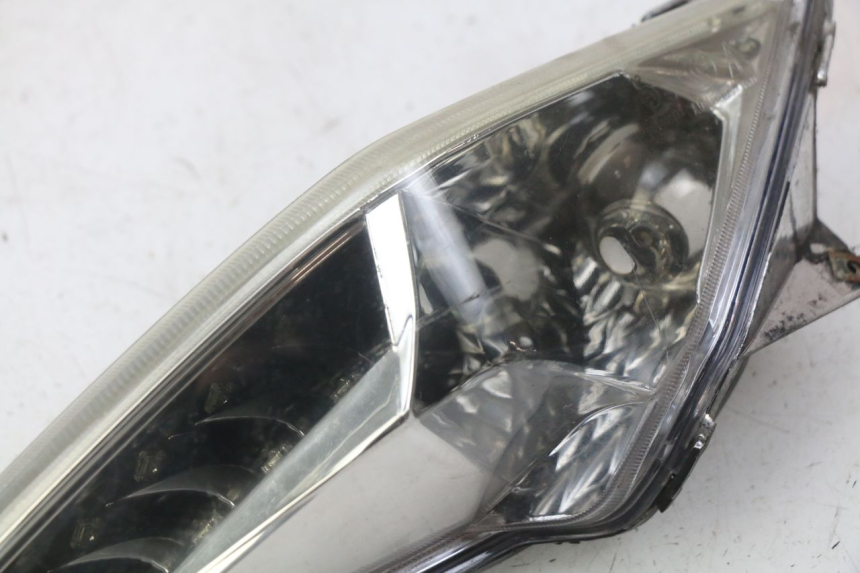 photo de FAROL TRASEIRO DIREITO YAMASAKI YM T 125 (2015 - 2020) - Detalhe da peça